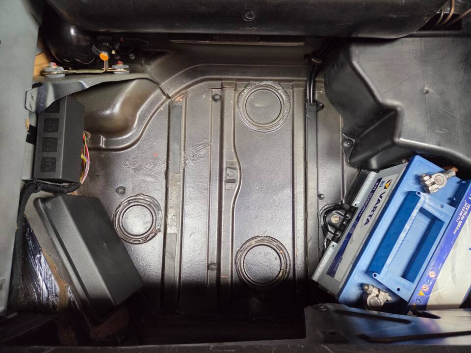 Bild 21/33 von Porsche 911 Carrera 4S (1996)