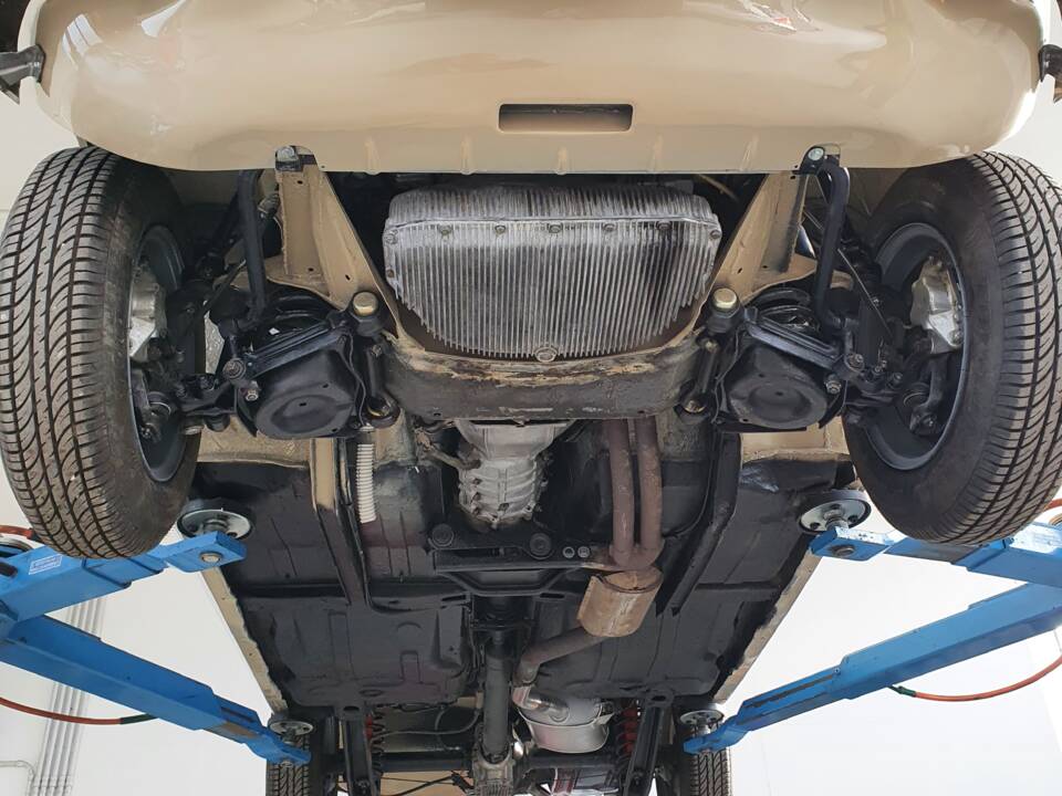 Image 6/15 of Alfa Romeo 2000 GT Veloce (1972)