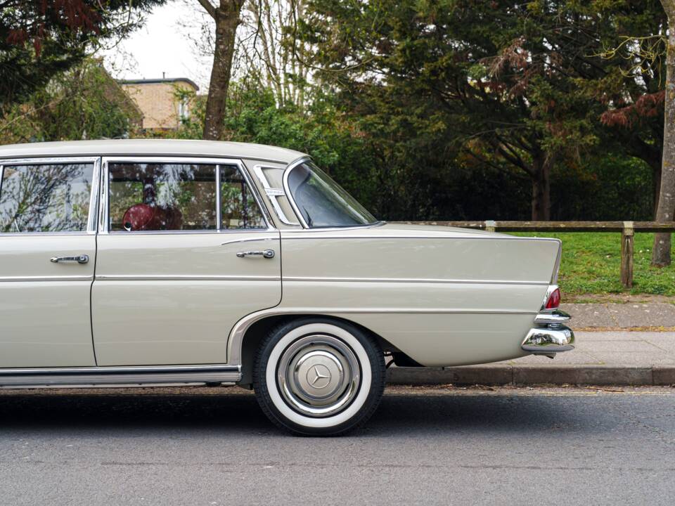 Bild 14/33 von Mercedes-Benz 300 SE (1965)