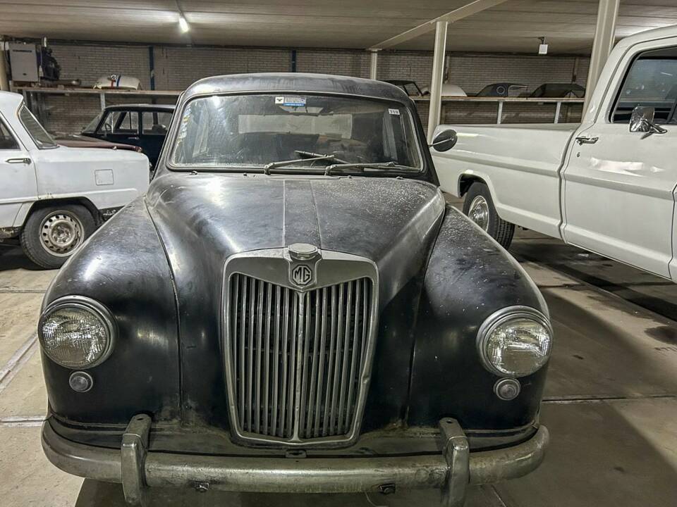 Immagine 37/42 di MG Magnette ZA (1955)