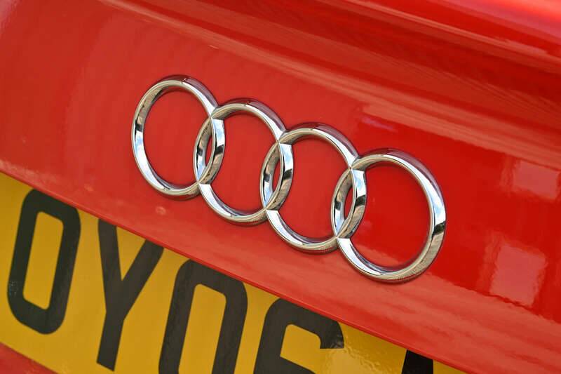 Image 21/50 of Audi RS4 (2006)
