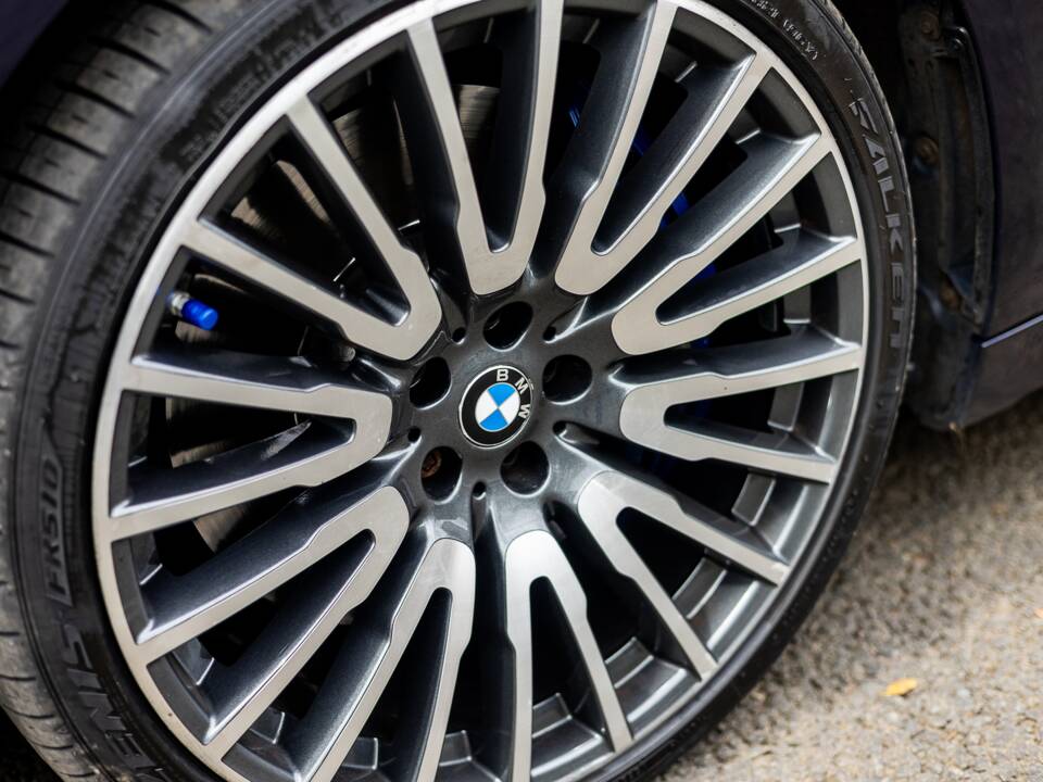 Bild 36/46 von BMW 740d xDrive (2022)