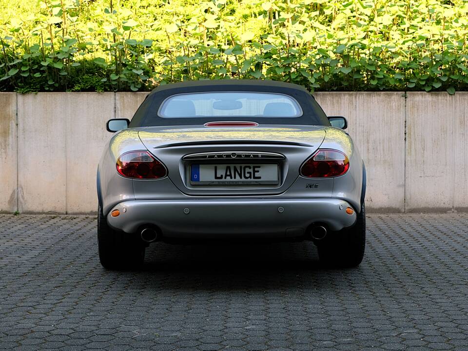 Afbeelding 3/36 van Jaguar XKR (2001)