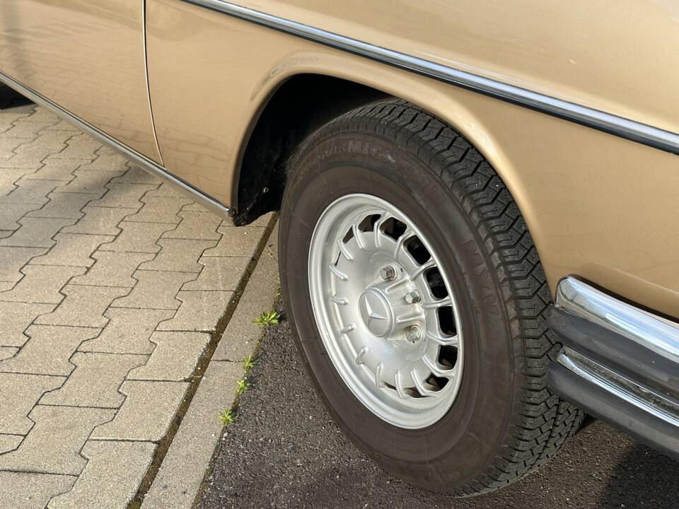 Bild 26/27 von Mercedes-Benz 250 CE (1970)