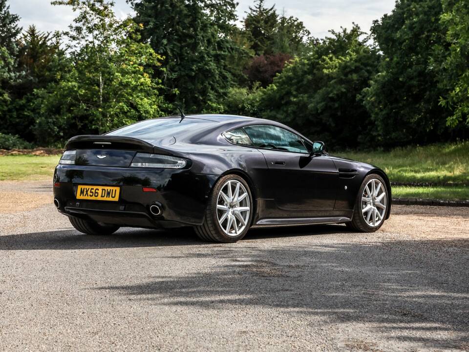 Imagen 16/39 de Aston Martin V8 Vantage (2007)