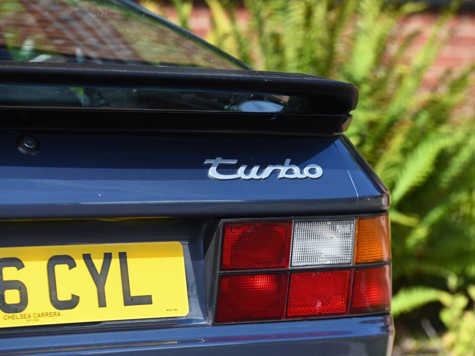 Image 10/23 of Porsche 944 Turbo (1991)