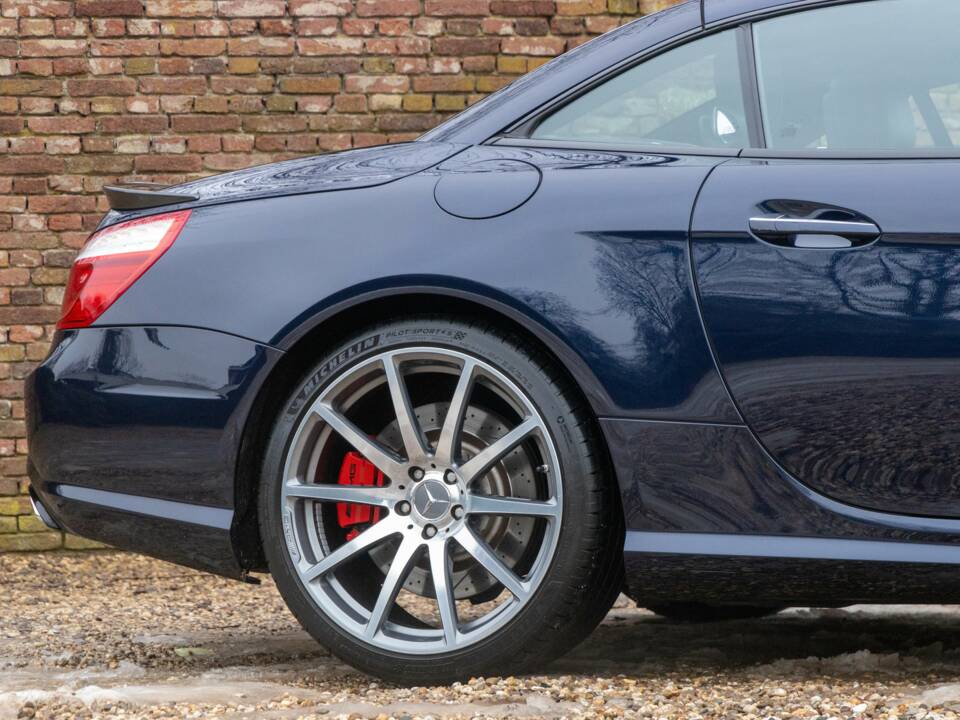 Immagine 40/50 di Mercedes-Benz SL 63 AMG (2012)