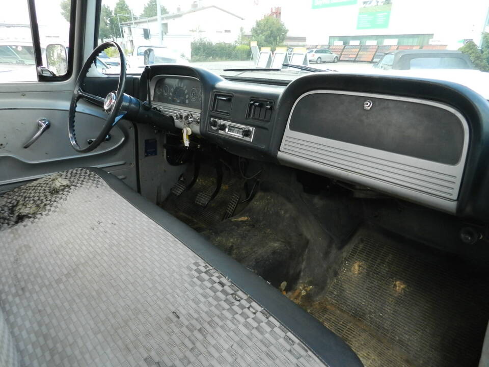 Image 5/71 of Chevrolet C10 Stepside (1960)