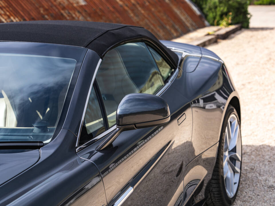 Image 12/35 of Aston Martin Vanquish (2017)