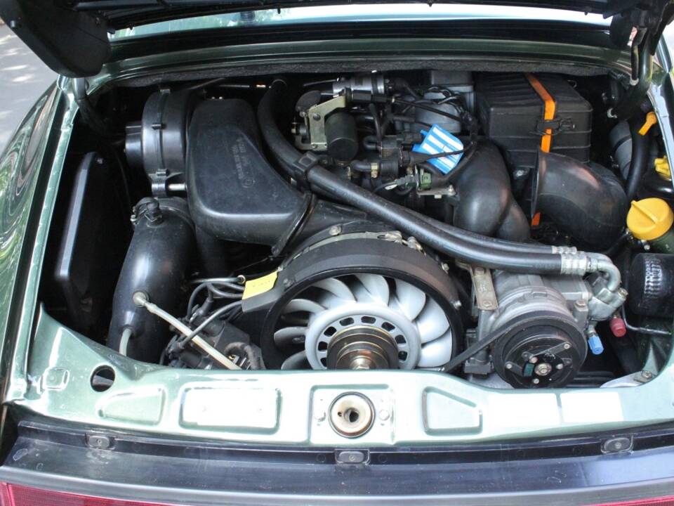 Bild 5/20 von Porsche 911 Carrera 4 (1991)