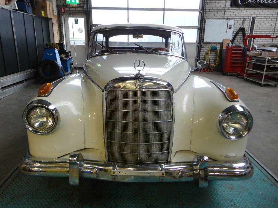 Image 12/28 de Mercedes-Benz 300 d (1960)