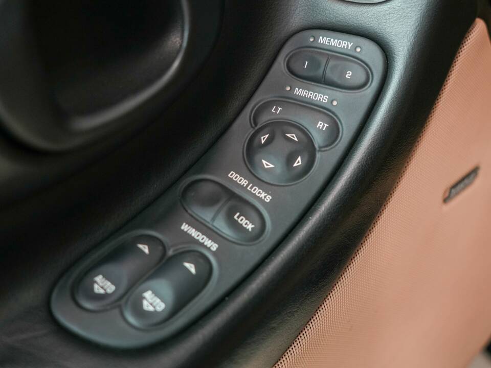 Afbeelding 29/49 van Chevrolet Corvette (2001)