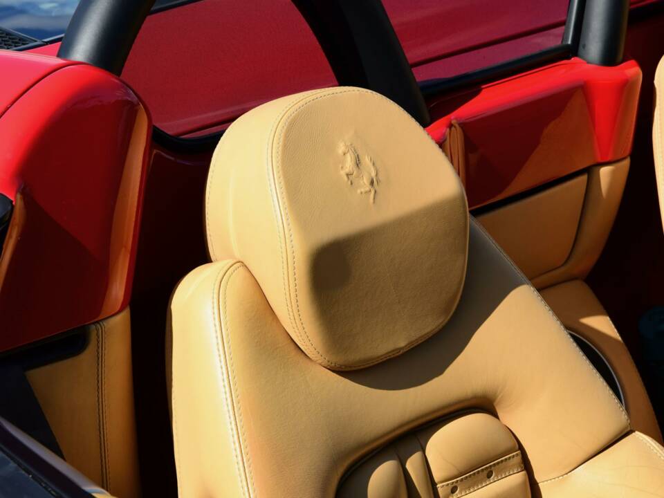 Imagen 50/50 de Ferrari 360 Spider (2003)