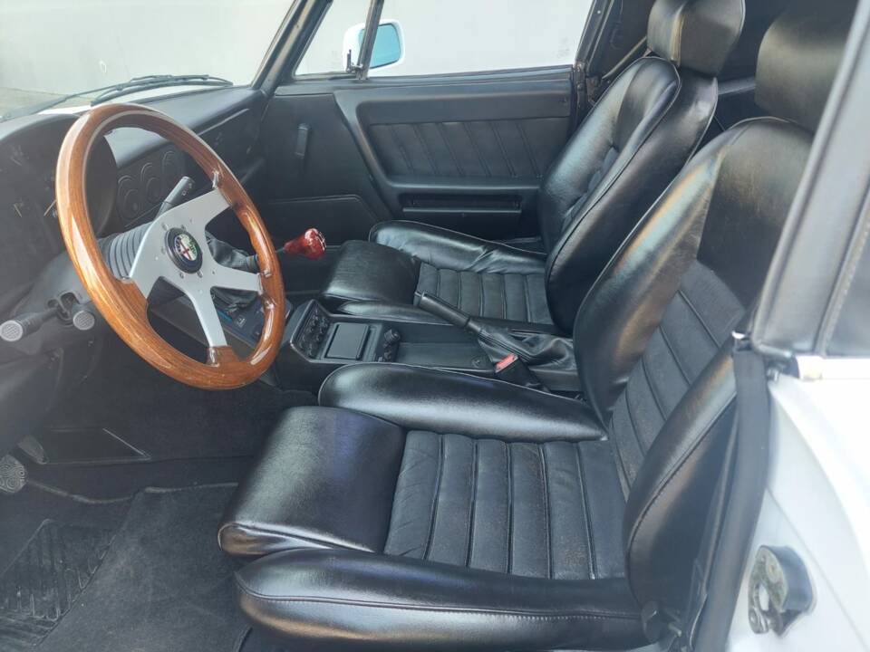 Image 25/27 of Alfa Romeo 2.0 Spider (1991)