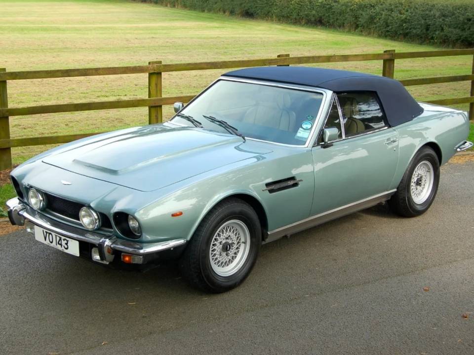 Image 8/27 of Aston Martin V8 Volante (1979)