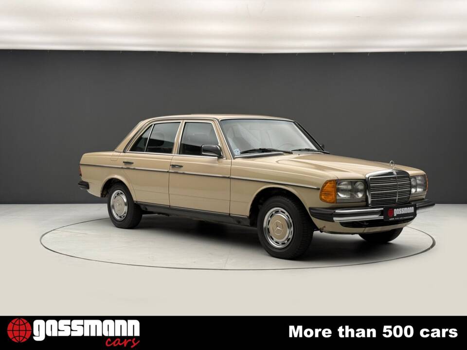 Image 3/15 de Mercedes-Benz 200 (1983)