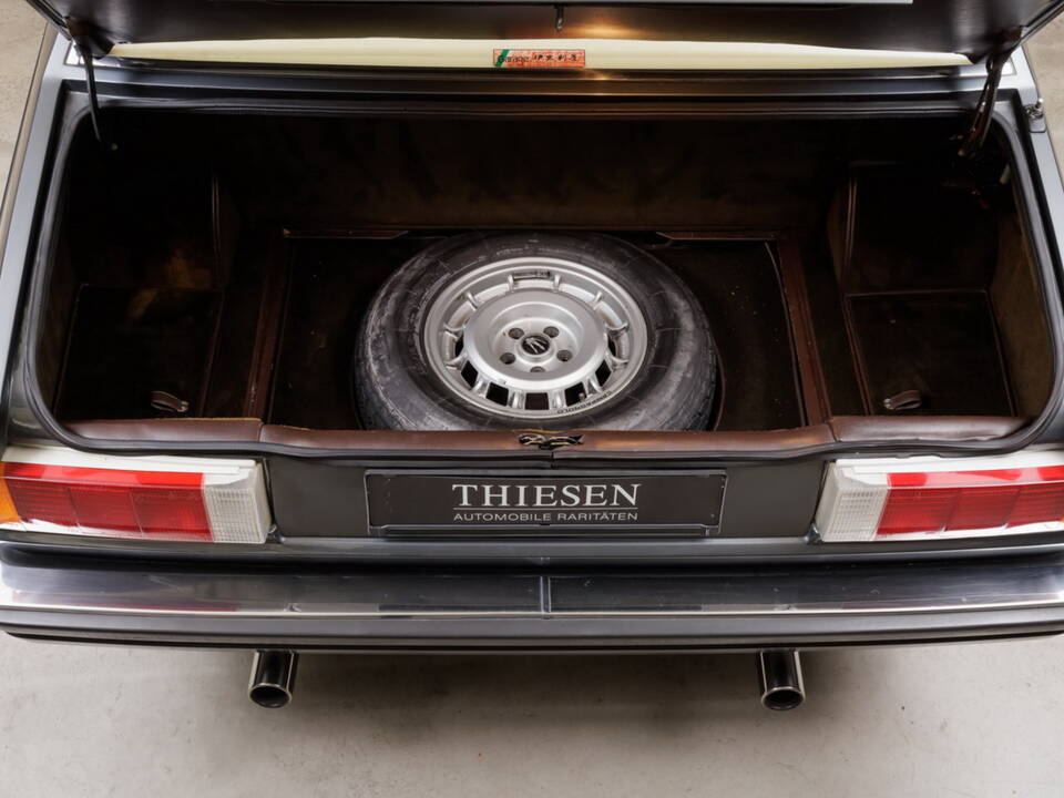 Image 35/36 of Maserati Quattroporte 4900 (1987)