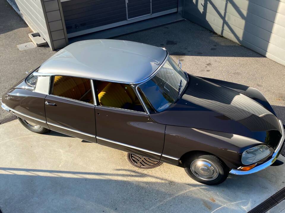 Image 13/13 de Citroën DS 21 Pallas (1969)