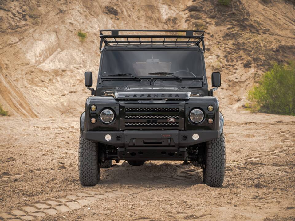 Image 5/41 of Land Rover Defender 110 (1992)