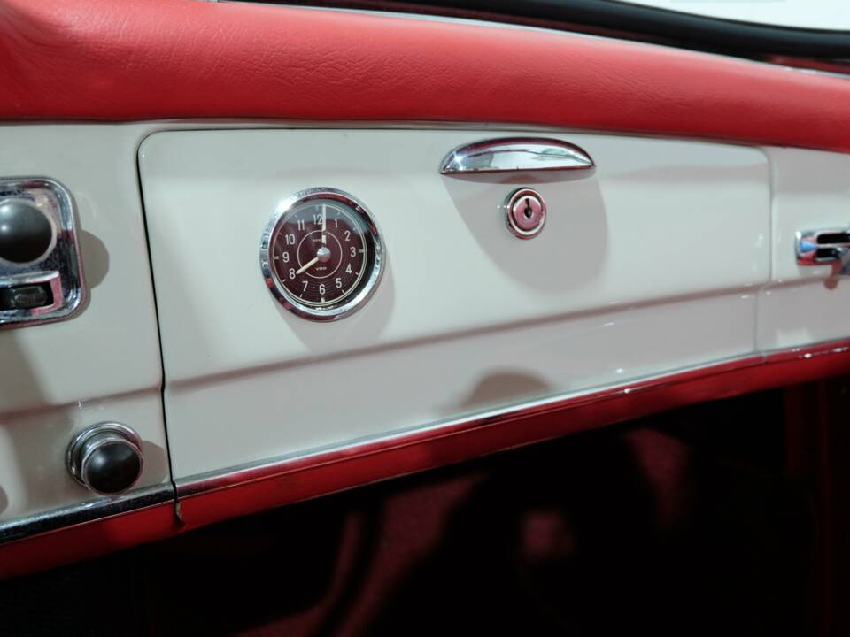 Image 7/31 of Mercedes-Benz 190 SL (1959)