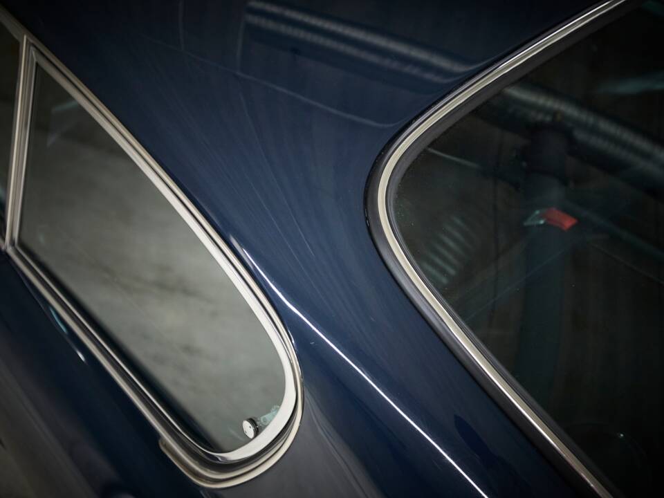 Afbeelding 35/60 van Aston Martin DB 6 (1968)