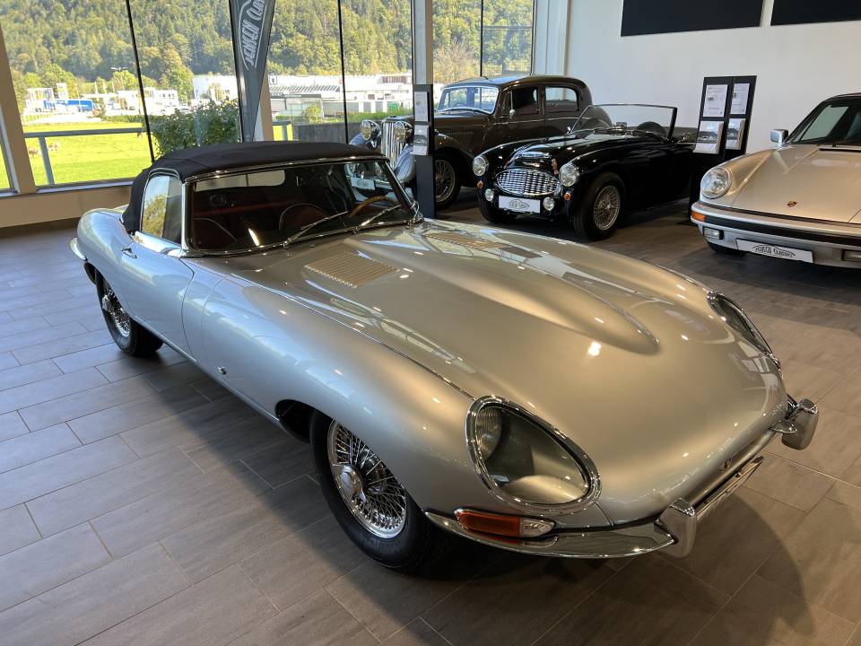 Bild 3/37 von Jaguar E-Type 3.8 Flat Floor (1961)