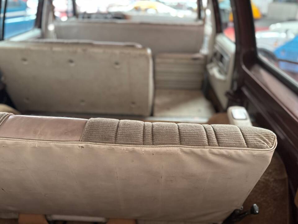 Imagen 7/23 de GMC Suburban Sierra (1979)