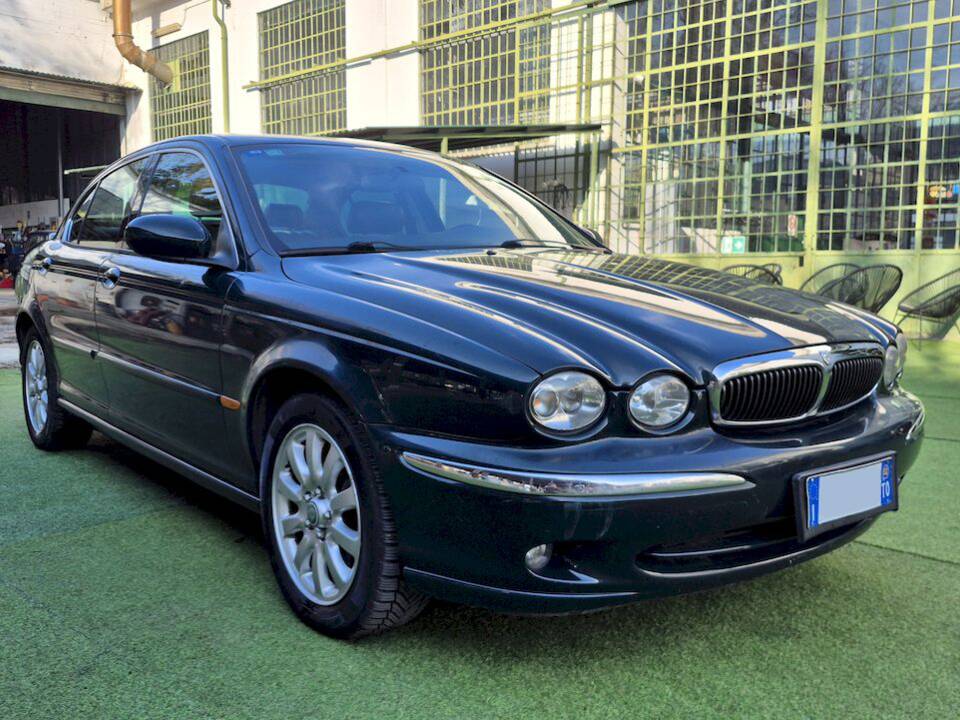 Imagen 8/45 de Jaguar X-Type 2.5 V6 (2002)