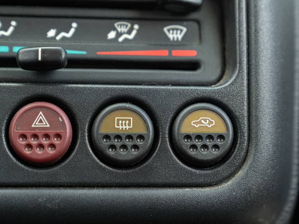 Imagen 40/50 de Peugeot 106 1.1 (2003)
