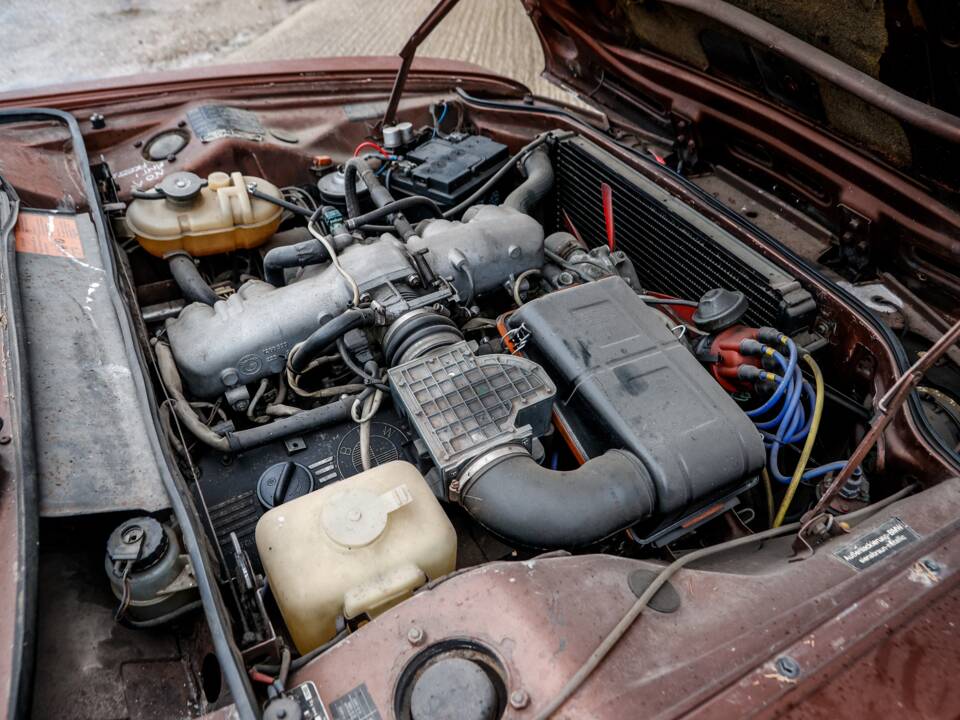 Bild 39/45 von BMW 3,0 Si (1976)