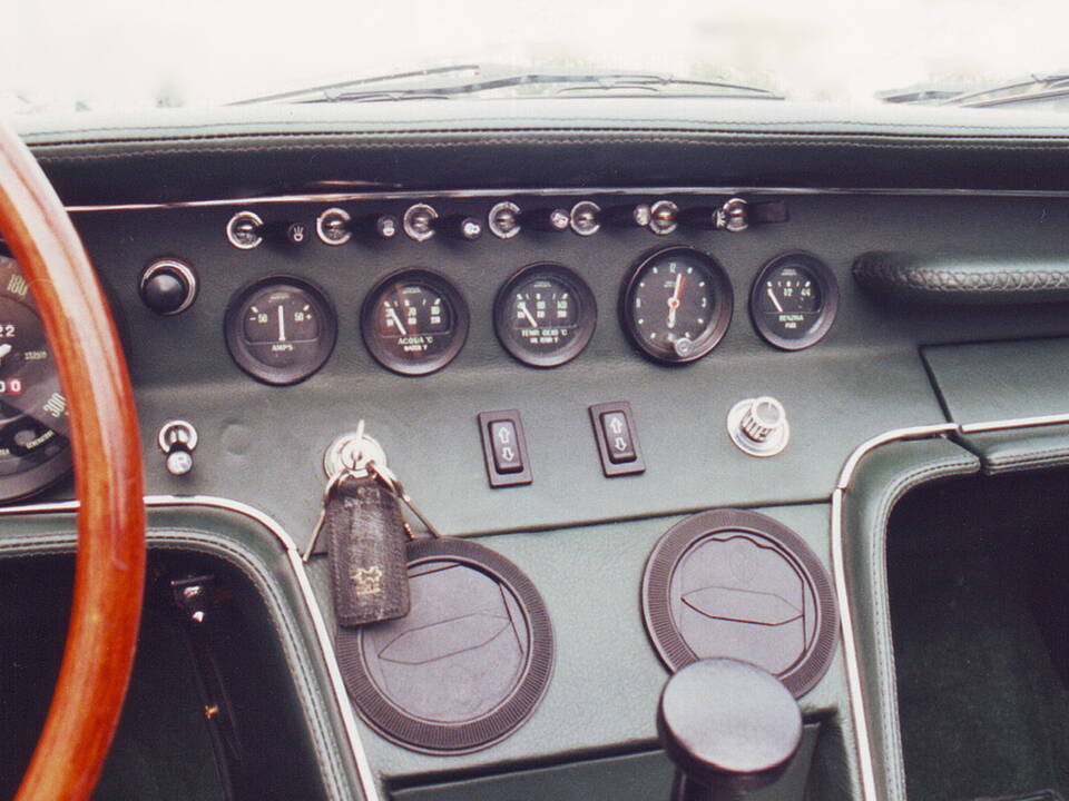 Image 3/5 of Maserati Ghibli Spyder (1969)