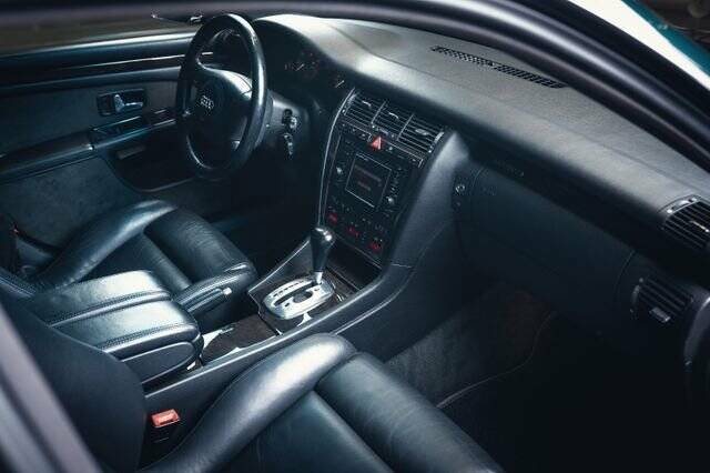 Bild 10/15 von Audi S8 (1999)