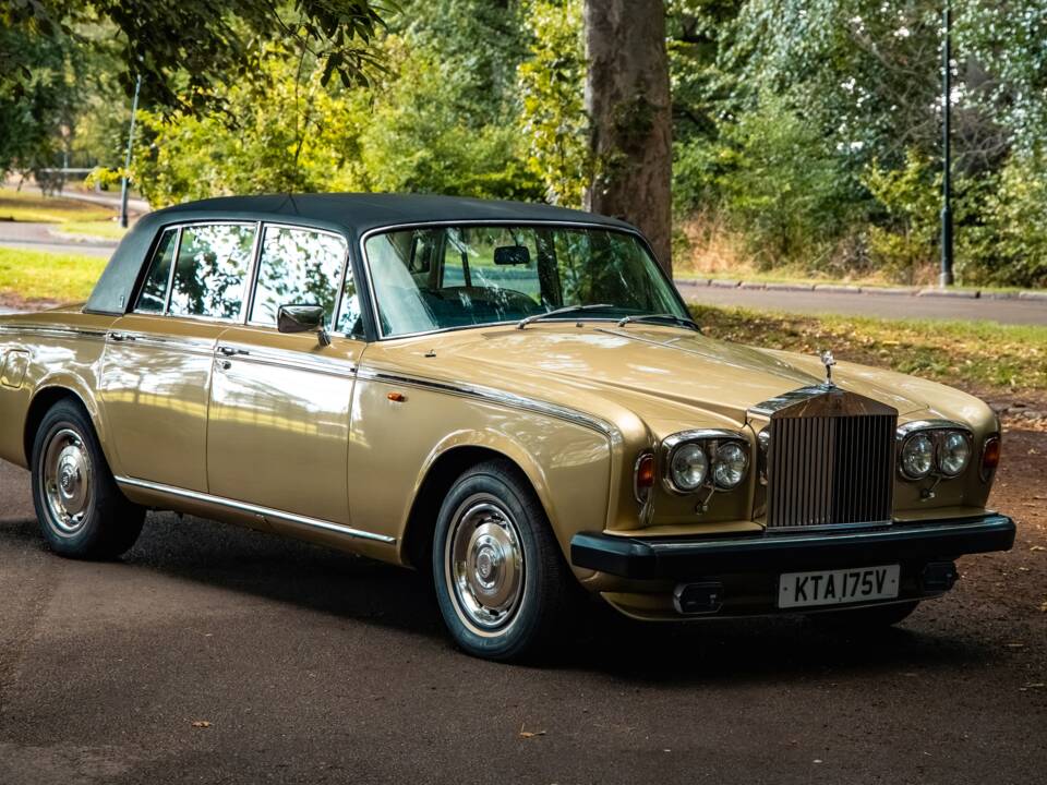 Image 1/36 de Rolls-Royce Silver Shadow II (1980)