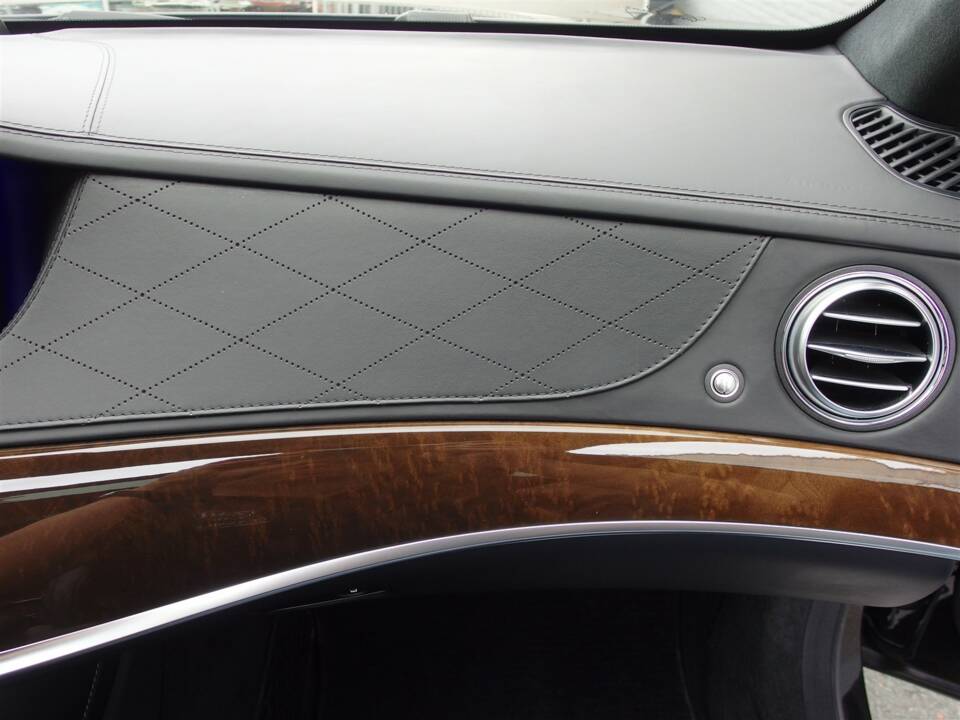 Bild 28/99 von Mercedes-Benz Maybach S 500 (2015)