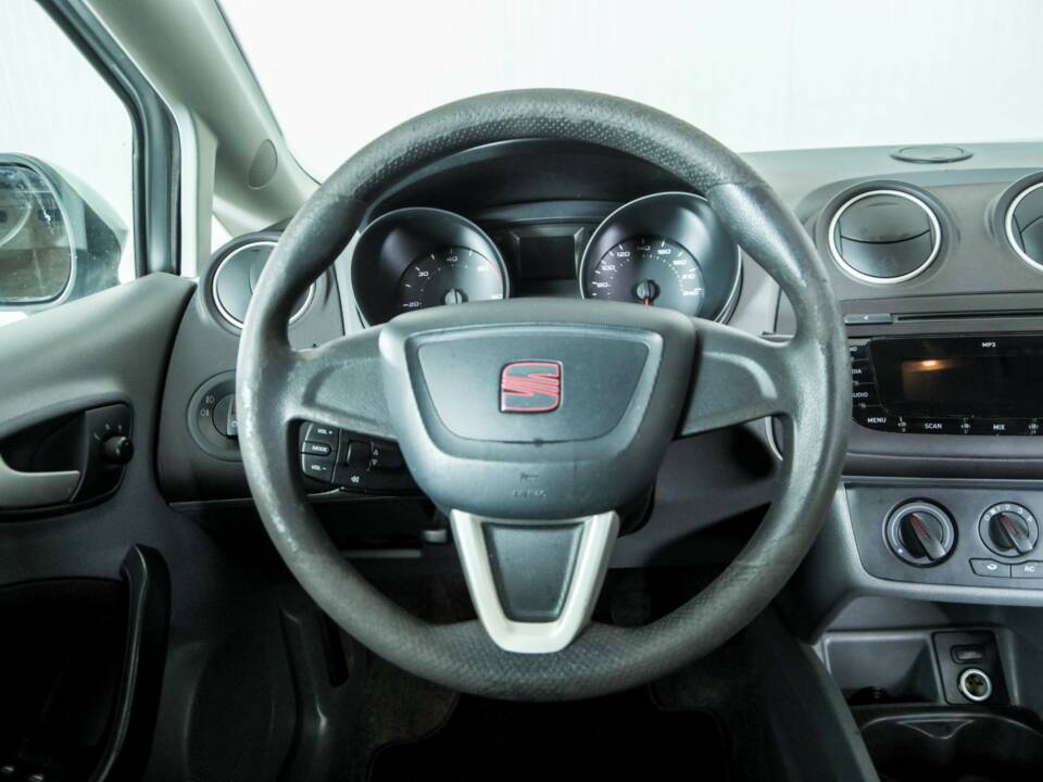 Immagine 7/44 di SEAT Ibiza 1.2 TDI (2012)