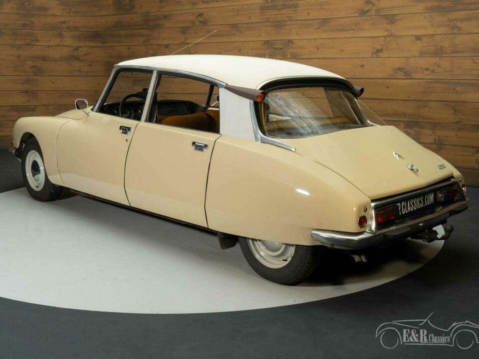 Bild 8/19 von Citroën DS 20 A (1974)