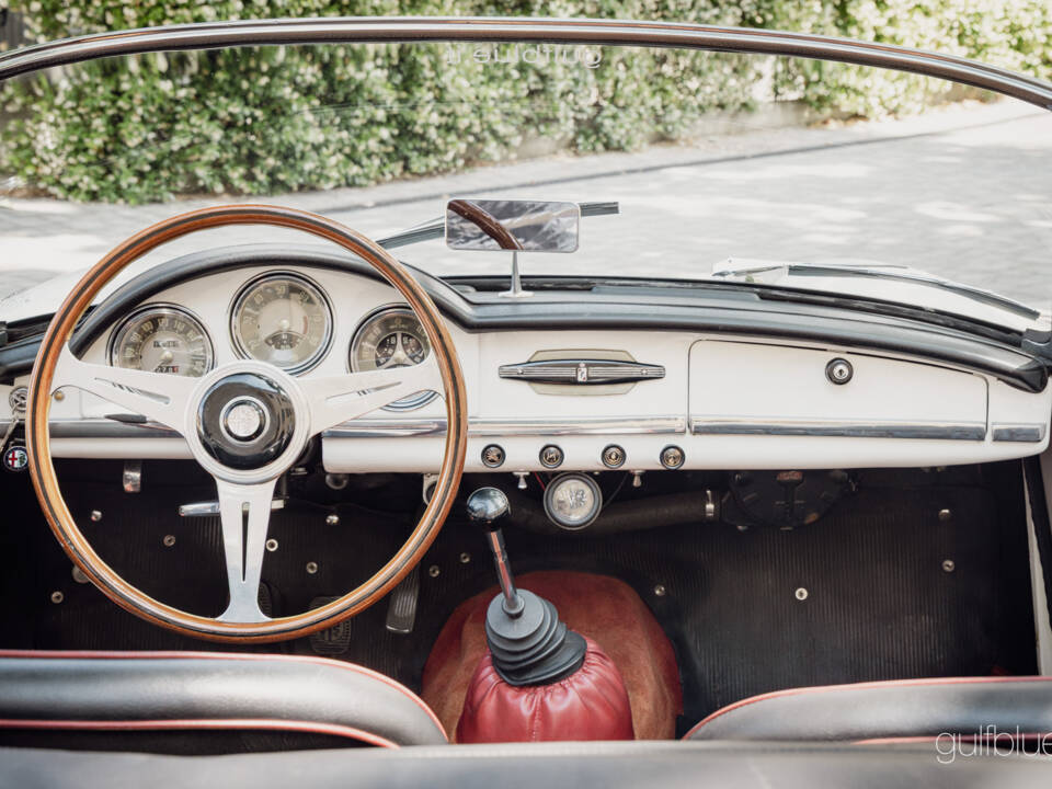Image 22/71 de Alfa Romeo Giulietta Spider (1960)