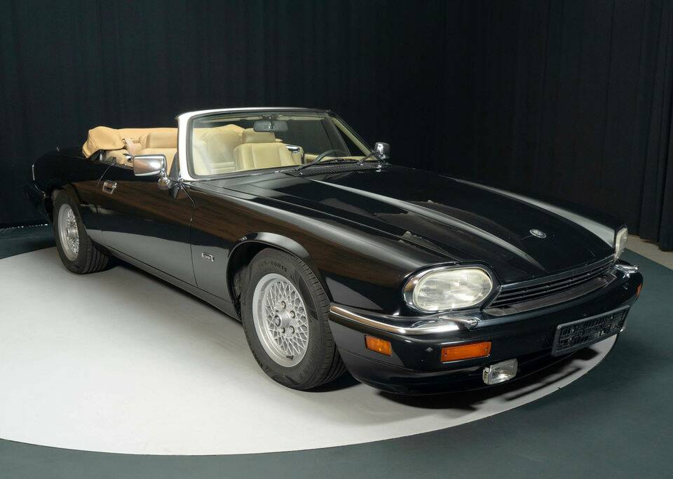 Image 1/8 of Jaguar XJS 4.0 (1994)