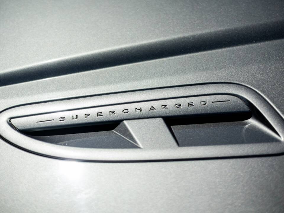 Image 15/50 de Jaguar XKR (2007)