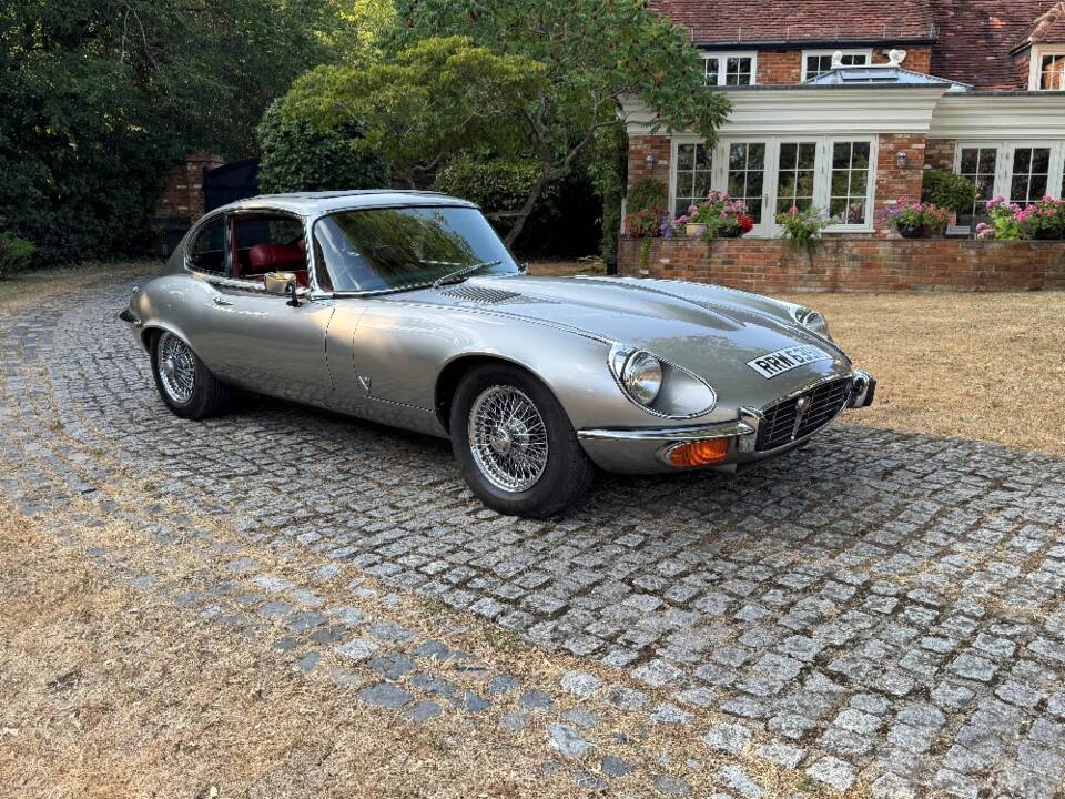 Afbeelding 3/30 van Jaguar E-Type V12 (2+2) (1974)
