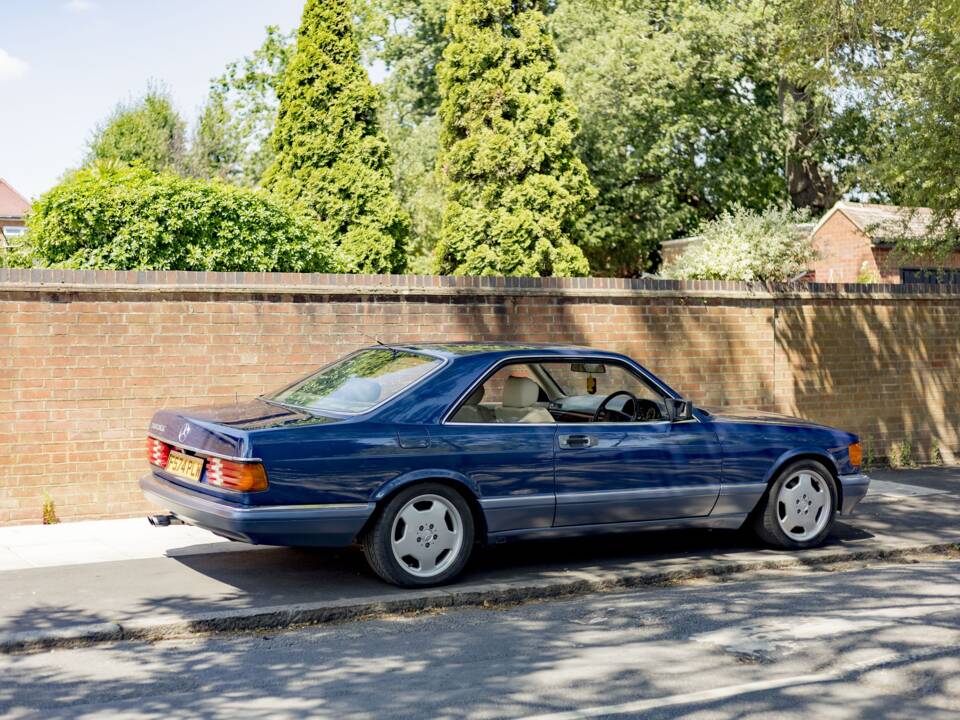 Image 46/50 of Mercedes-Benz 500 SEC (1989)