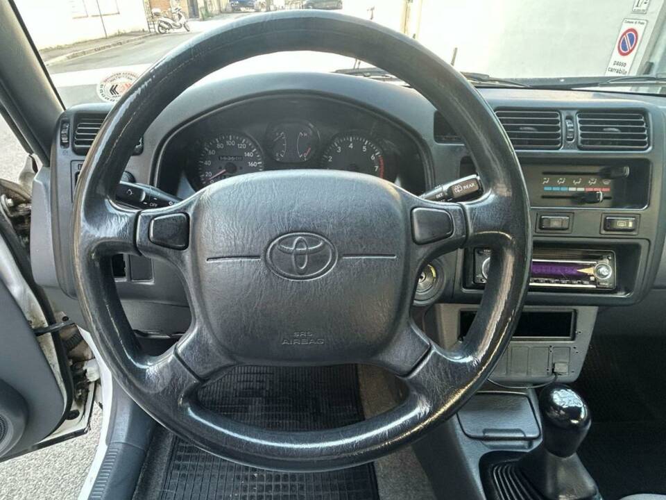 Image 9/10 of Toyota RAV4 (1995)