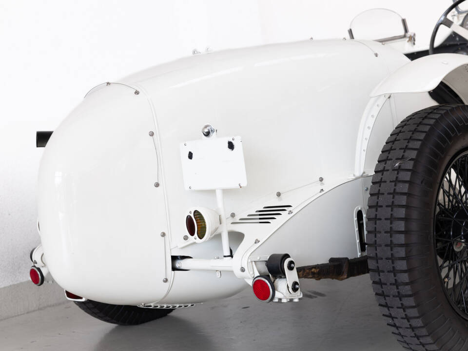 Bild 18/34 von Racing Green Alvis 3 Litre Special (1950)
