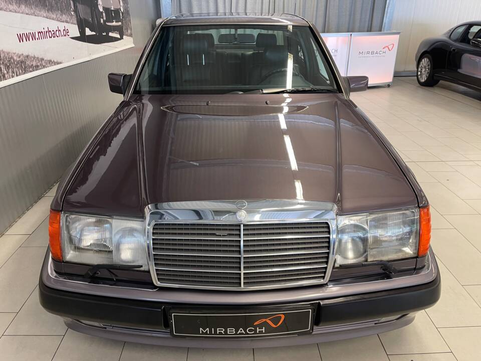 Image 3/19 de Mercedes-Benz 500 E (1992)