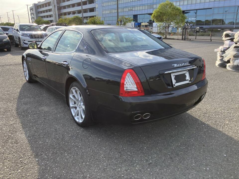 Image 4/46 of Maserati Quattroporte S 4.7 (2010)