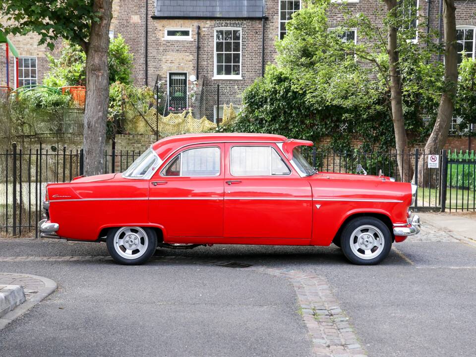 Bild 2/33 von Ford Consul 375 (1961)