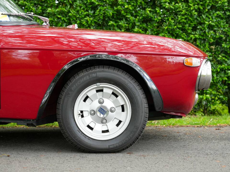 Image 26/36 of Lancia Fulvia Coupe HF 1.6 (1971)
