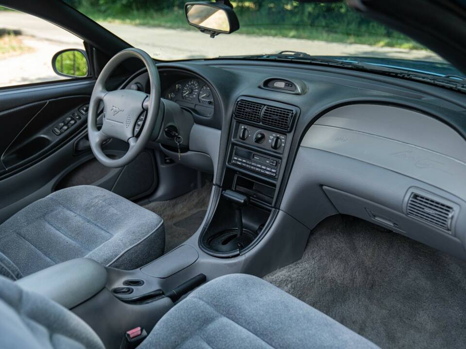 Image 39/50 of Ford Mustang (1994)