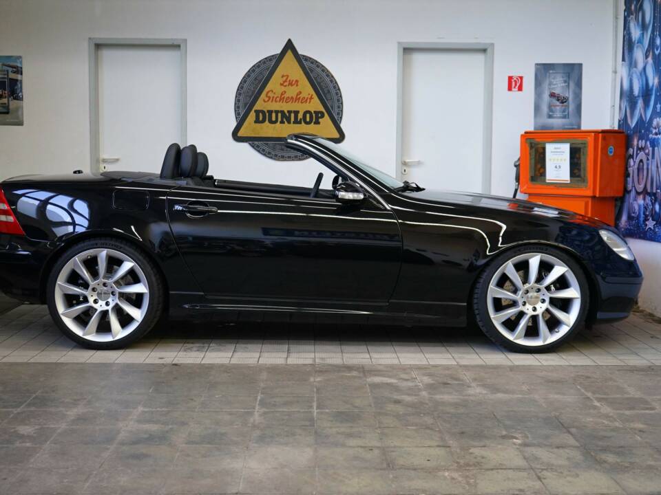 Image 39/48 of Mercedes-Benz SLK 230 Kompressor (2003)