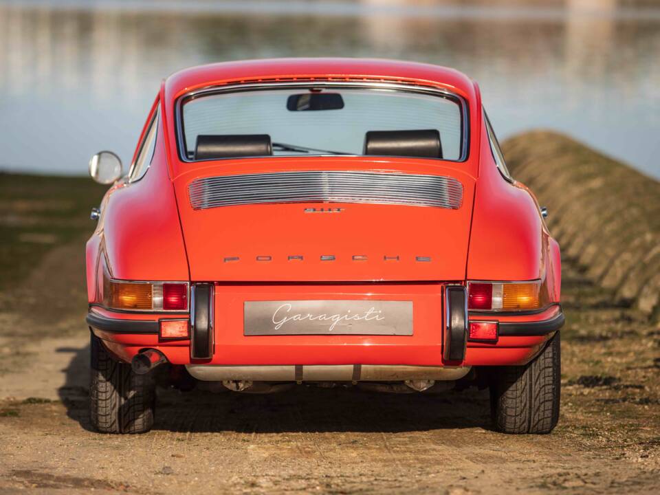 Image 36/73 de Porsche 911 2.0 T (1969)